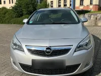 Gebraucht Opel Astra 179 PS (131 kW) 2010 Silber Kombi