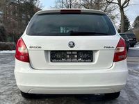 Gebraucht Skoda Fabia Ambition 86 PS (63 kW) 2014 Candyweiss Kombi