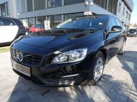 Gebraucht Volvo V60 Kinetic 152 PS (111 kW) 2017 Schwarz Kombi