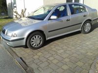 Second-hand Skoda Octavia 75 CP (55 kW) 2000 Argintiu Berlinǎ