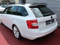 Gebraucht Skoda Octavia RS 230 PS (169 kW) 2016 Moonweiss metallic (metallic) Kombi