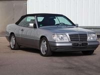 Gebraucht Mercedes E220 Edition 150 PS (110 kW) 1997 Brilliant silber Cabrio