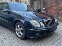 Gebraucht Mercedes E220 Avantgarde 150 PS (110 kW) 2002 Limousine