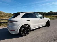 Gebraucht Porsche Cayenne Platinum Edition 462 PS (339 kW) 2022 Grau SUV