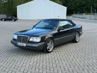 Gebraucht Mercedes E320 220 PS (161 kW) 1997 Schwarz Cabrio