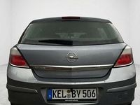 Gebraucht Opel Astra 105 PS (77 kW) 2005 Silber Limousine