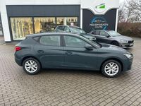 Neu Seat Leon Style 116 PS (85 kW) 2025 Blau Limousine