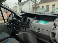 Gebraucht Renault Trafic Komfort 114 PS (83 kW) 2014 Schwarz Van / Kleinbus