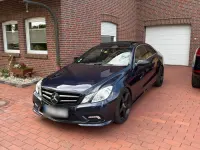 Gebraucht Mercedes E350 AMG 231 PS (169 kW) 2009 Blau Coupé