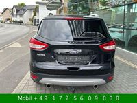 Gebraucht Ford Kuga Trend 150 PS (110 kW) 2015 Schwarz SUV