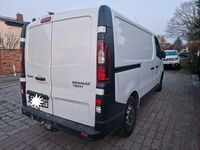 Second-hand Renault Trafic 95 CP (69 kW) 2017 Alb Monovolum
