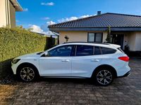 Usata Ford Focus Active 120 CV (88 kW) 2020 Bianco Station wagon
