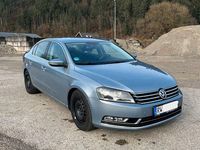 Gebraucht VW Passat Highline 160 PS (117 kW) 2011 Blau Limousine