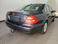 Second-hand Mercedes E200 122 CP (89 kW) 2003 Negru Berlinǎ