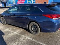 Gebraucht Hyundai i40 Space 135 PS (99 kW) 2018 Blau Kombi