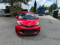 Gebraucht Toyota Aygo Cool 68 PS (50 kW) 2012 Rot Kleinwagen