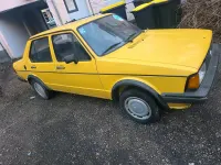 Używany VW Jetta 55 KM (40 kW) 1981 Żółty Sedan/Limuzyna