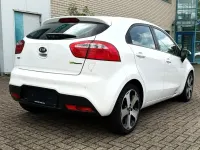 Gebraucht Kia Rio Spirit 86 PS (63 kW) 2013 Weiß Kleinwagen