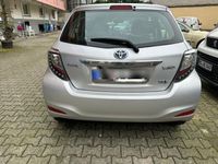 gebraucht Toyota Yaris Hybrid 1.5 VVT-i Life