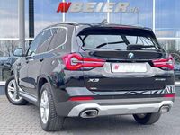 Gebraucht BMW X3 Sport Line 184 PS (135 kW) 2023 Schwarz (schwarz ii) SUV