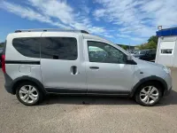 Gebraucht Dacia Dokker Stepway 90 PS (66 kW) 2016 Platingrau Van / Kleinbus