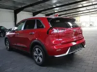 Używany Kia Niro Vision 141 KM (103 kW) 2019 Czerwony SUV