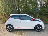 Gebraucht Toyota Aygo 72 PS (52 kW) 2020 Weiß Kleinwagen