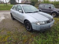 Gebraucht Audi A3 90 PS (66 kW) 1999 Silber Kleinwagen