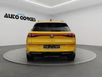 Neu VW T-Roc Style 150 PS (110 kW) 2026 Canary yellow uni SUV