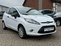 Gebraucht Ford Fiesta Ambiente 60 PS (44 kW) 2012 Weiß Kleinwagen