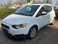 Gebraucht Mitsubishi Colt 75 PS (55 kW) 2011 Weiß Kleinwagen