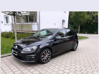 Gebraucht VW Golf VII Highline 150 PS (110 kW) 2016 Schwarz Limousine
