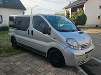 Second-hand Nissan Primastar 135 CP (99 kW) 2006 Argintiu Monovolum