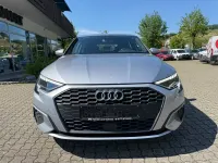 Gebraucht Audi A3 Sport 150 PS (110 kW) 2022 Florettsilber Limousine