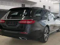 Gebraucht Mercedes E300 Night 320 PS (235 kW) 2021 Graphitgrau (metallic) Kombi