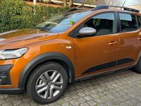 Gebraucht Dacia Sandero Expression 91 PS (66 kW) 2023 Orange Limousine