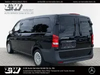Gebraucht Mercedes Vito 163 PS (119 kW) 2024 Purple (obsidianschwarz) Van