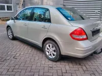 Gebraucht Nissan Tiida 110 PS (80 kW) 2008 Silber Kleinwagen