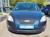 Second-hand Kia Ceed 109 CP (80 kW) 2009 Albastru Hatchback