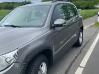 Gebraucht VW Tiguan 140 PS (102 kW) 2009 Grau SUV