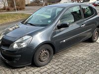 Gebraucht Renault Clio III 88 PS (64 kW) 2005 Grau Kleinwagen