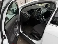 Używany Ford Focus 140 KM (102 kW) 2011 Biały Sedan/Limuzyna