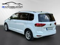 Gebraucht VW Touran Highline 150 PS (110 kW) 2018 Weiß Van / Kleinbus