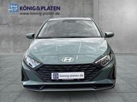 Gebraucht Hyundai i20 Select 79 PS (58 kW) 2025 Mangrove green (grün) Kleinwagen