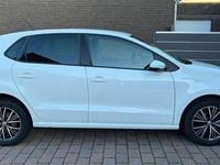 Gebraucht VW Polo Allstar 75 PS (55 kW) 2017 Weiß Kleinwagen