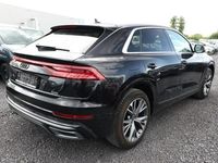 Gebraucht Audi Q8 S-Line 286 PS (210 kW) 2021 Orca schwarz metallic orca schwarz metallic SUV