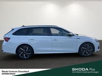 Gebraucht Skoda Octavia SportLine 150 PS (110 kW) 2025 Weiss Kombi