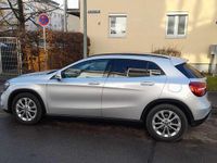 Gebraucht Mercedes GLA220 184 PS (135 kW) 2019 Silber SUV