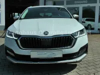 Gebraucht Skoda Octavia Scout 4x4 150 PS (110 kW) 2021 Weiß Kombi