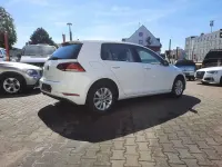 Gebraucht VW Golf VII Trendline 116 PS (85 kW) 2019 Pure white Kleinwagen